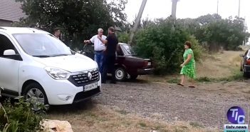 Про напад на знімальну групу та голову Першотравневої сільради